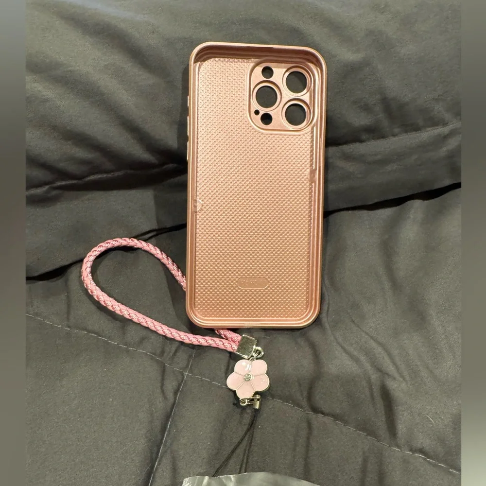 2 iPhone 15 Pro Max cases never used.